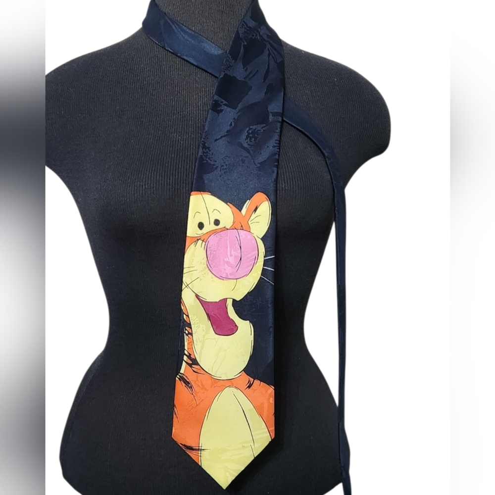 EUC Vintage Tigger Winnie The Pooh Blue Necktie